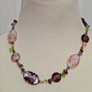 Premier Designs Lavender‎ Rose Glass Bead Necklace Silver Tone Metal Extender